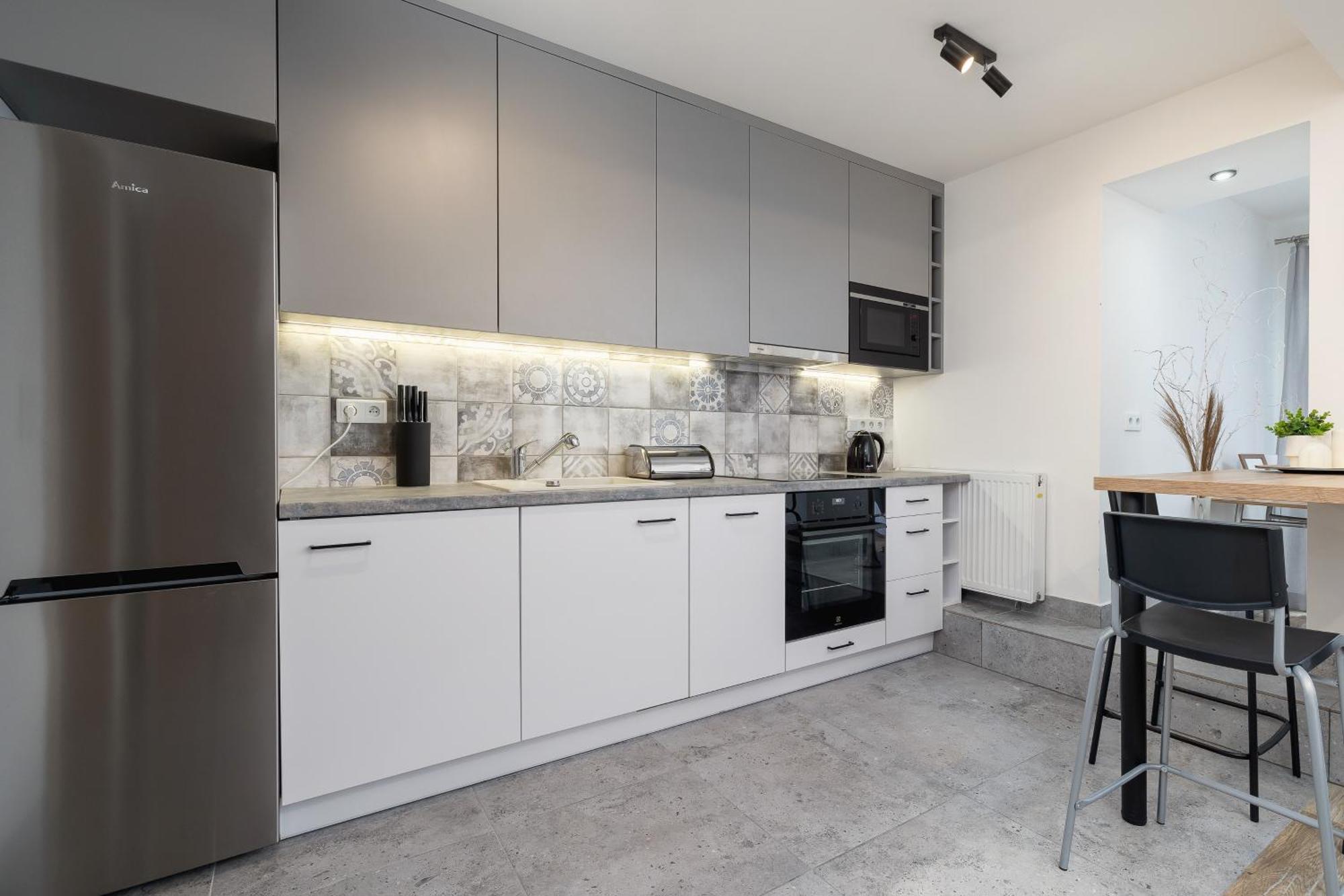 Classic & Elegant Moniuszki In By Renters * Krakau
