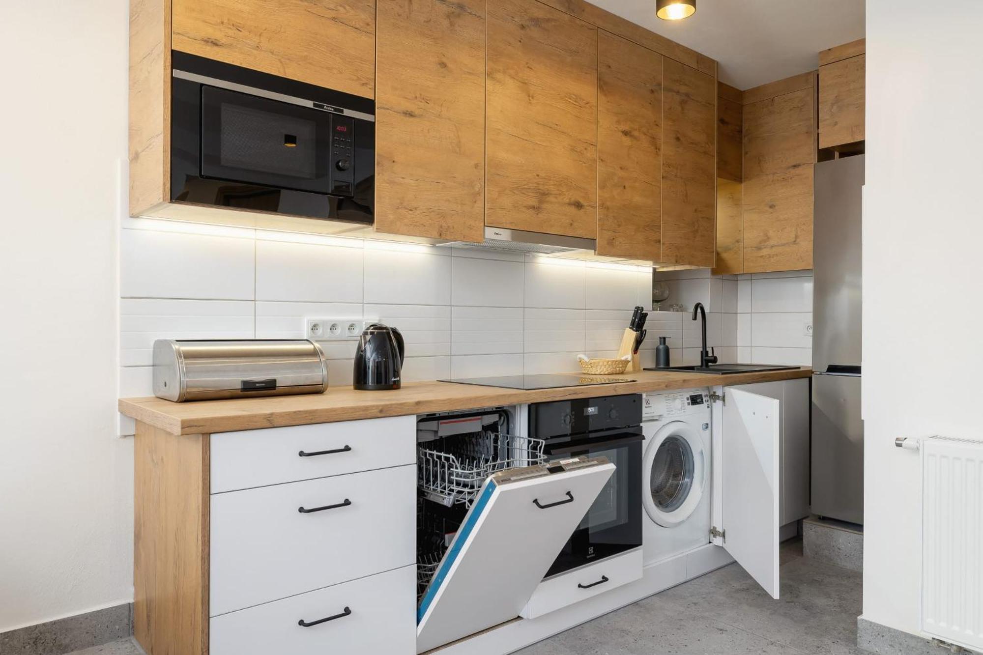 Apartment Classic & Elegant Moniuszki In By Renters *