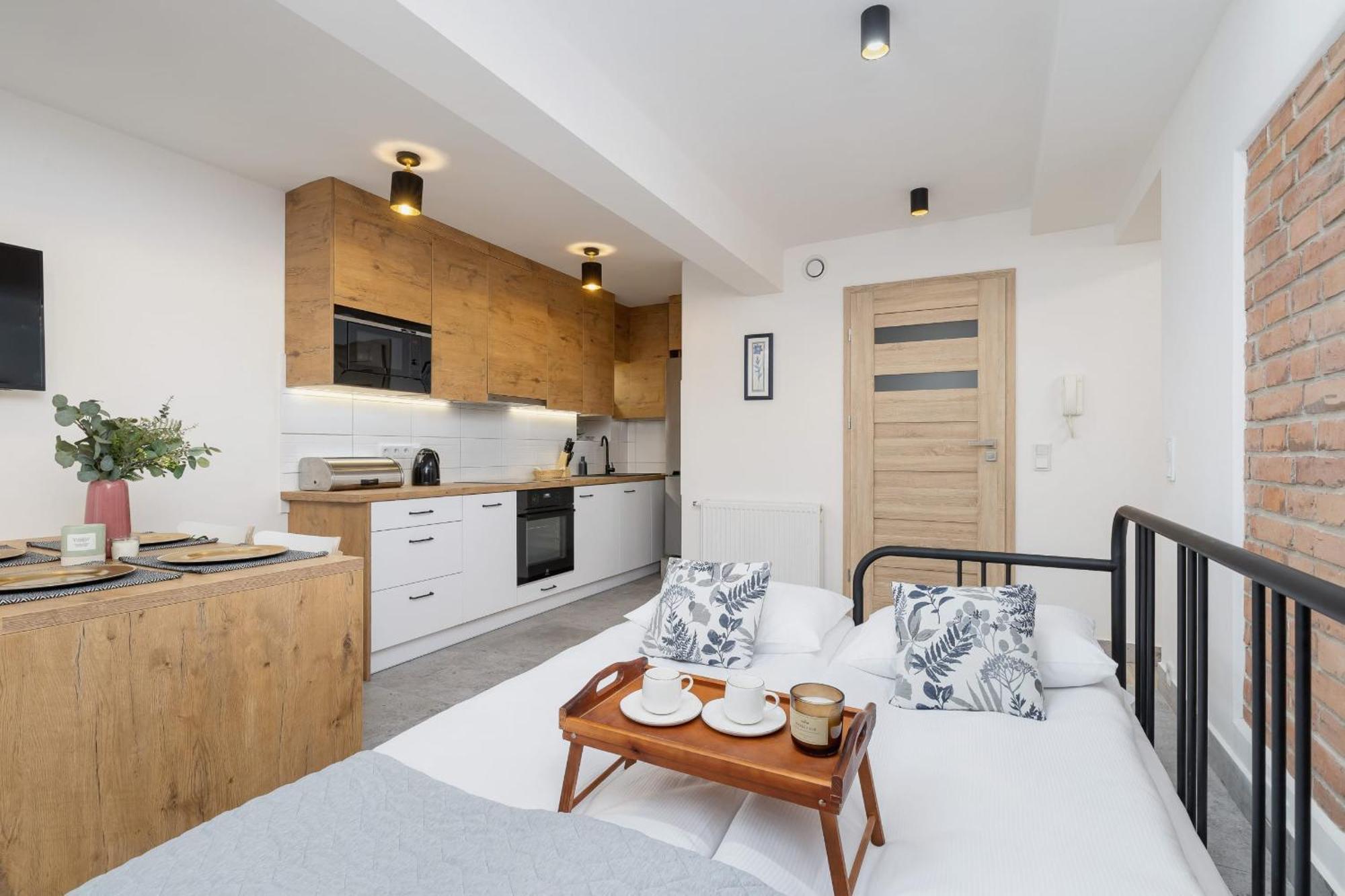 Classic & Elegant Moniuszki In By Renters Krakau