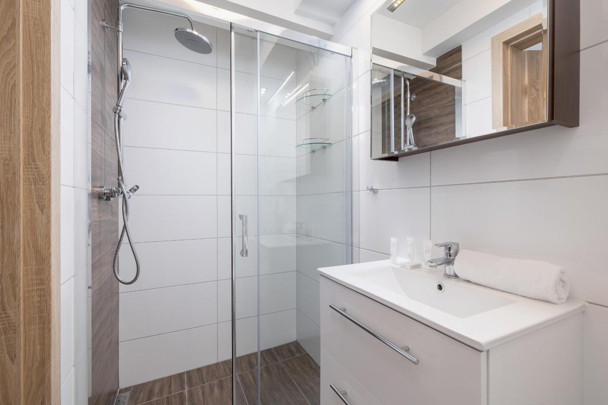 Classic & Elegant Moniuszki In By Renters * Krakau