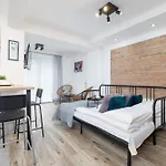Classic & Elegant Apartments Moniuszki In Krakow By Noclegi Renters