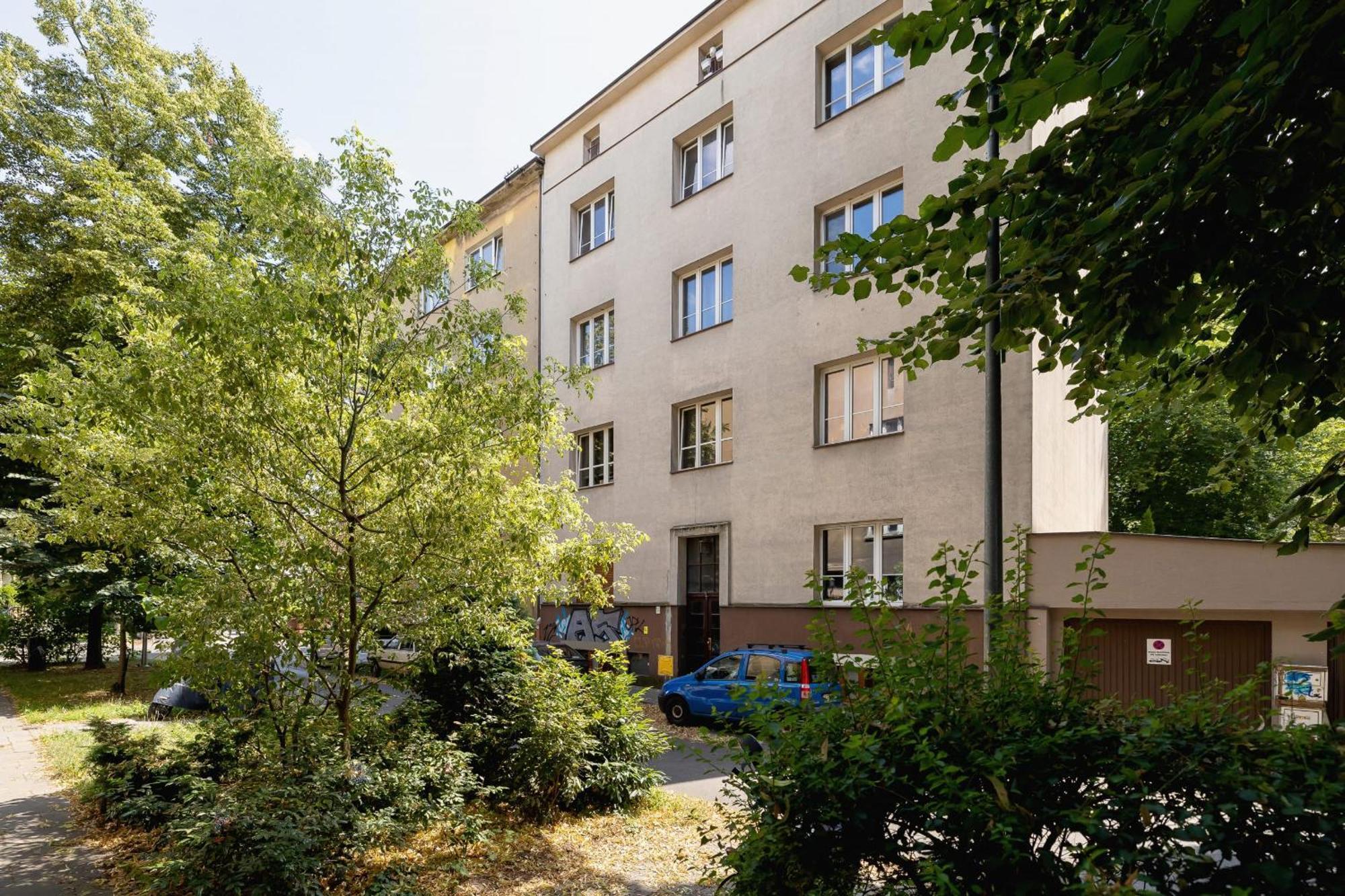 Classic & Elegant Moniuszki In By Renters *
